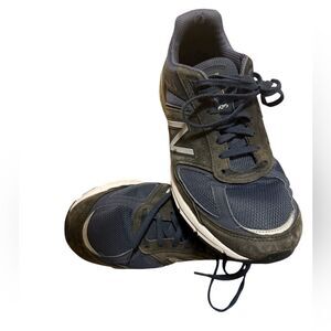 New Balance 990v5 Navy Silver Running Sneakers Made in USA Men’s 11.5 Athleisure